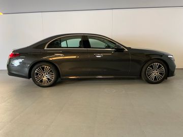 Mercedes E 220 - 4