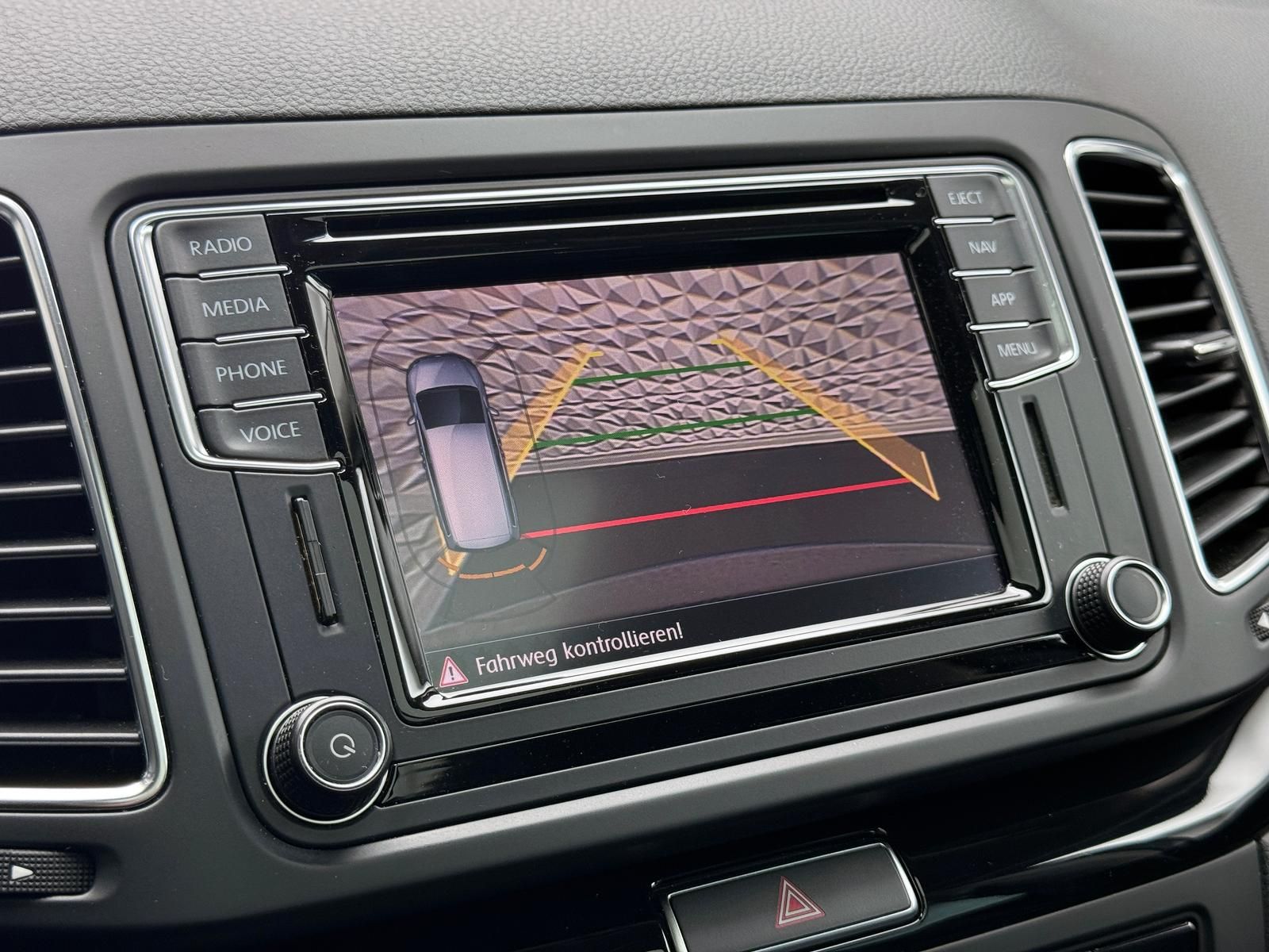 Fahrzeugabbildung Volkswagen 2.0 TDI*4MOTION*PANORAMA*AHK*ACC*ELEKTR-STĂREN