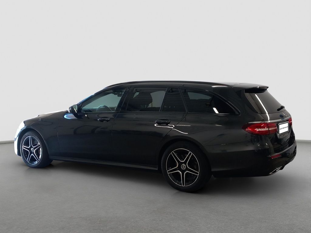 Fahrzeugabbildung Mercedes-Benz E 400 d 4MATIC T-Modell AMG Line*Night Paket*360