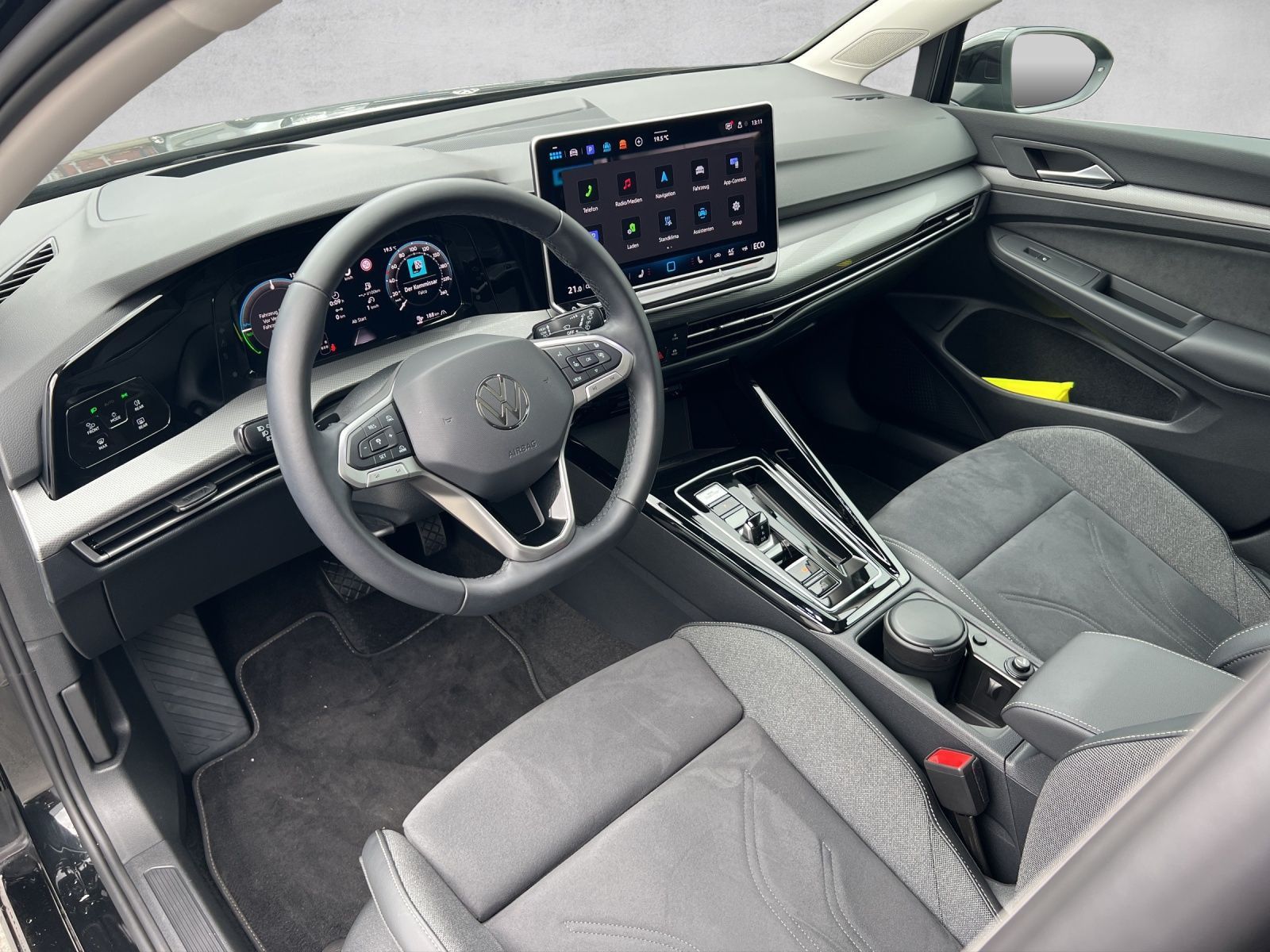 Golf VIII Style 1.5 TSI DSG eHybrid AHK*Pano*Nav