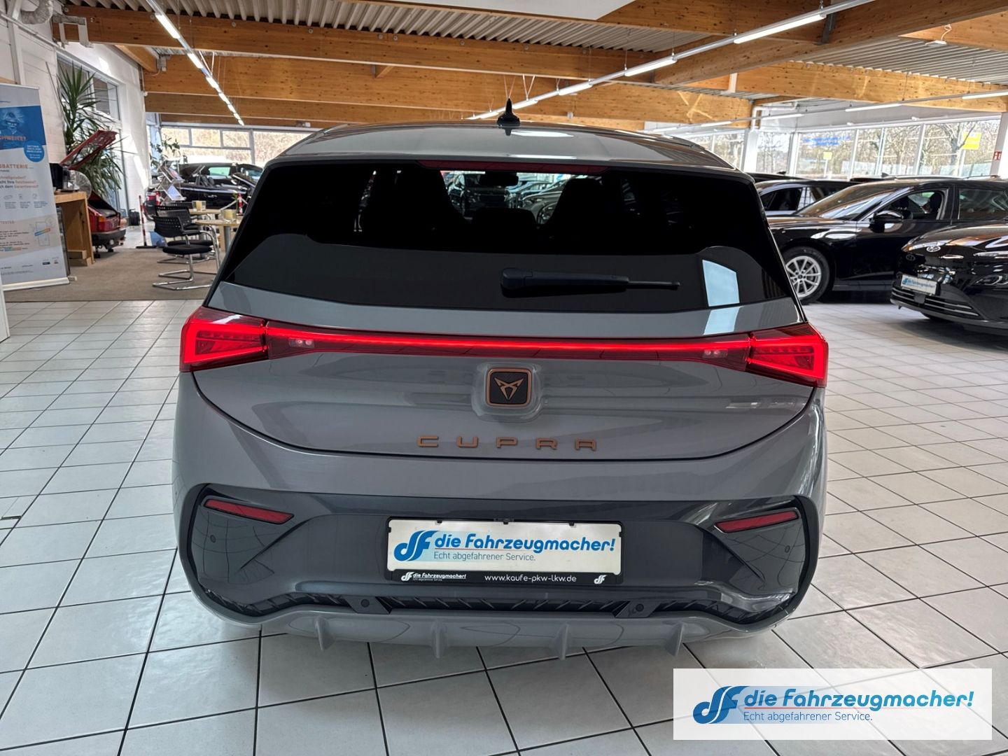 Fahrzeugabbildung CUPRA Born 170 kW Navi Digitales Cockpit 360 Kamera LE