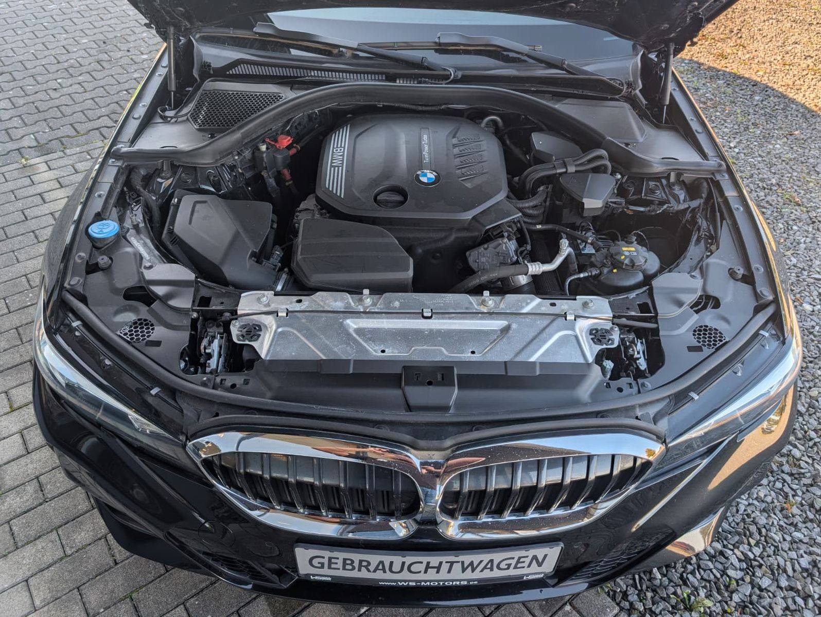 Fahrzeugabbildung BMW 320 3er Touring 320d xDrive M Sport *AMBIENTE*
