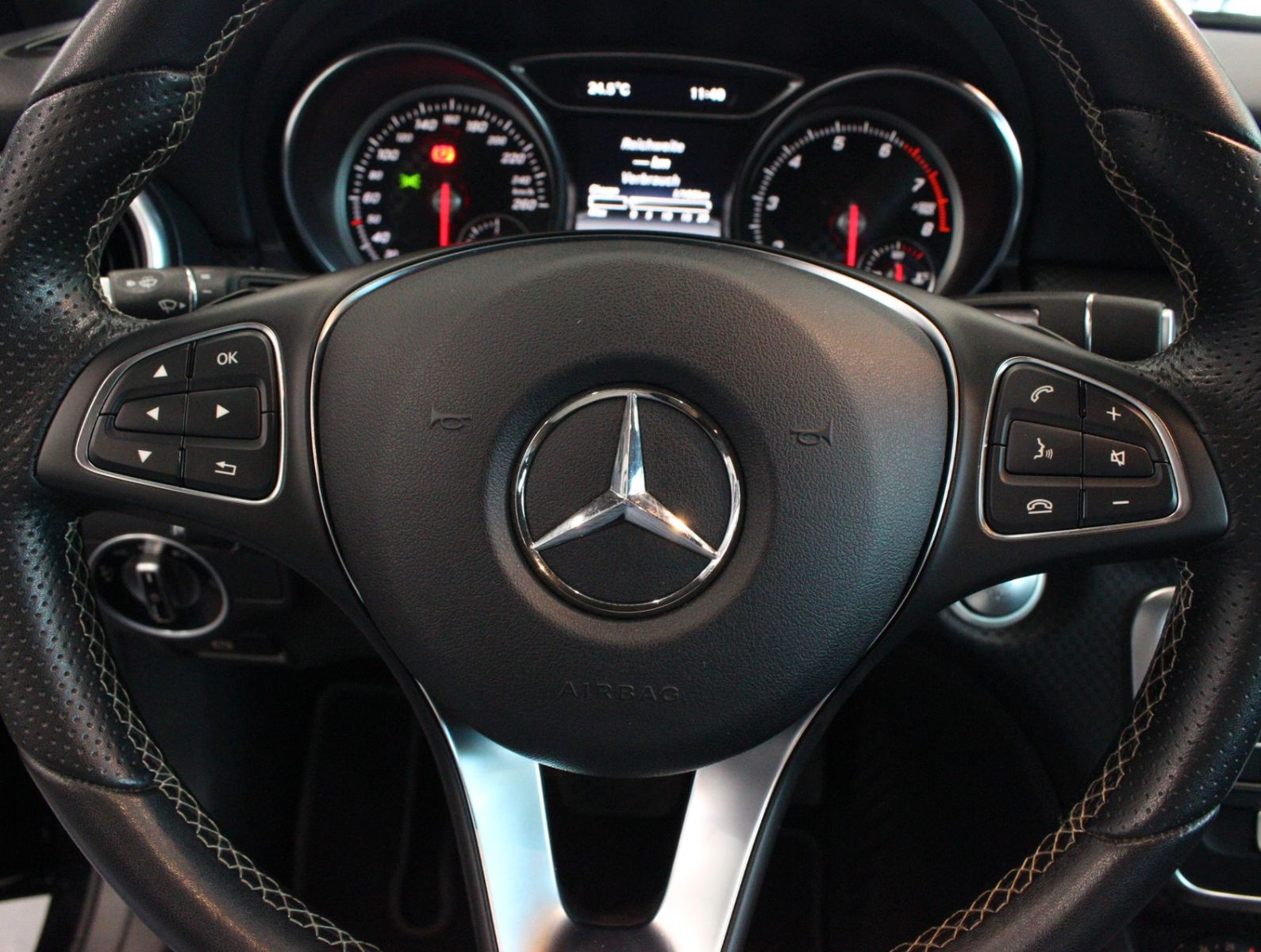 Fahrzeugabbildung Mercedes-Benz A 200 BlueEfficiency Urban 2.Hand+Nur17TKM