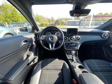 Fahrzeugabbildung Mercedes-Benz A 200 CDI Urban BlueEfficiency*Tempomat*Bi-Xenon