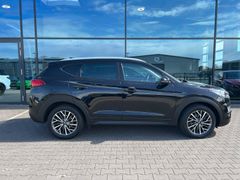 Fahrzeugabbildung Hyundai TUCSON 1.6 T-GDI Advantage+ LED SHZ RKF NAVI