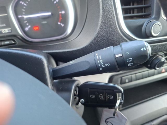 Citroën Spacetourer Business M BHDi 120 °AHK°Navi°PDC°