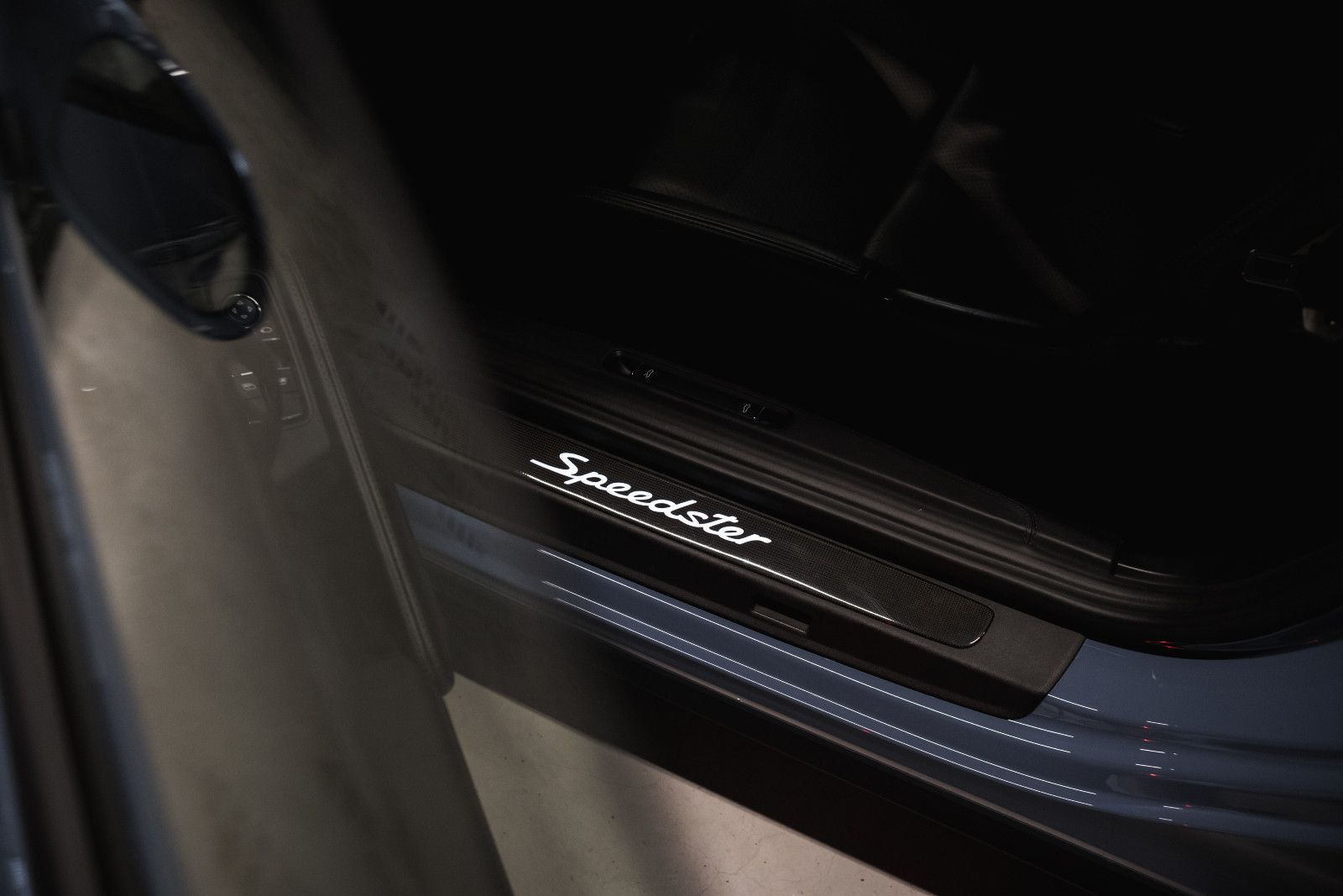 Fahrzeugabbildung Porsche 991/911 Speedster-PTS Aetnablau-Lift-DAB-Kamera