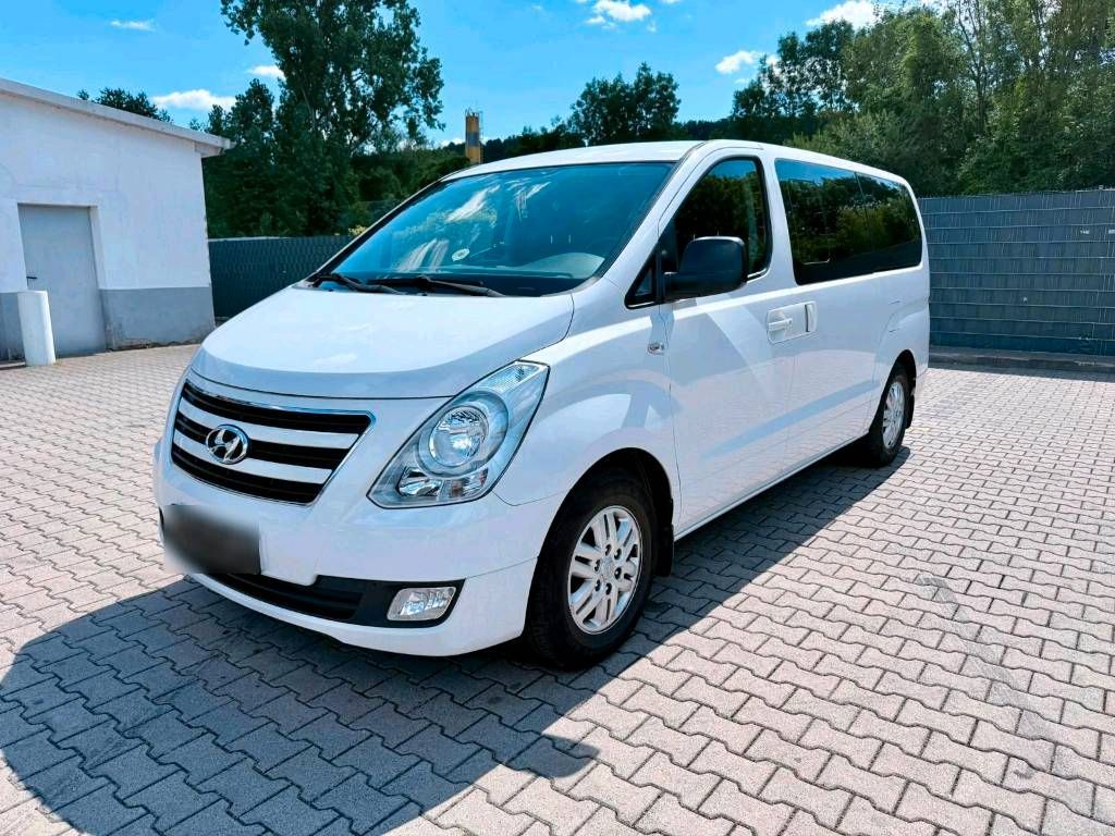 Image of Hyundai H-1 Starex