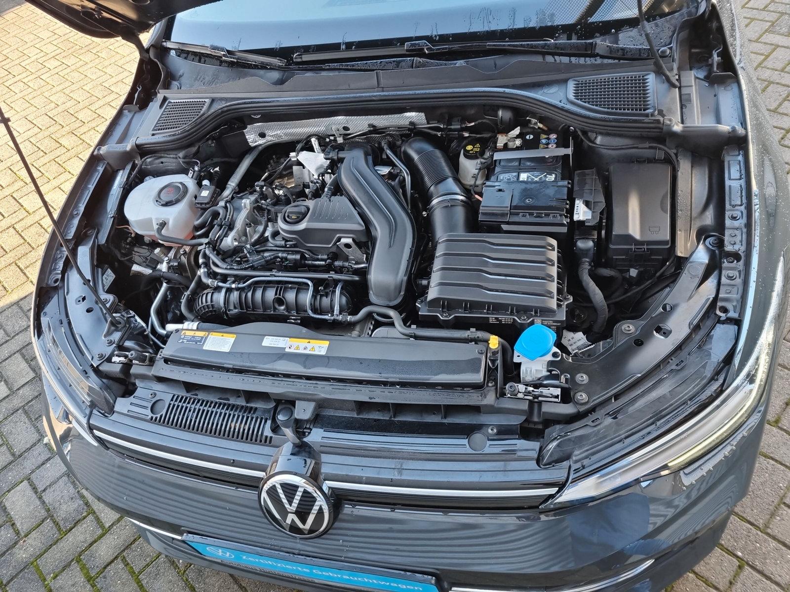 Volkswagen Golf VIII Variant 1.5 eTSI DSG Goal PANO AHK, миниатюра 17