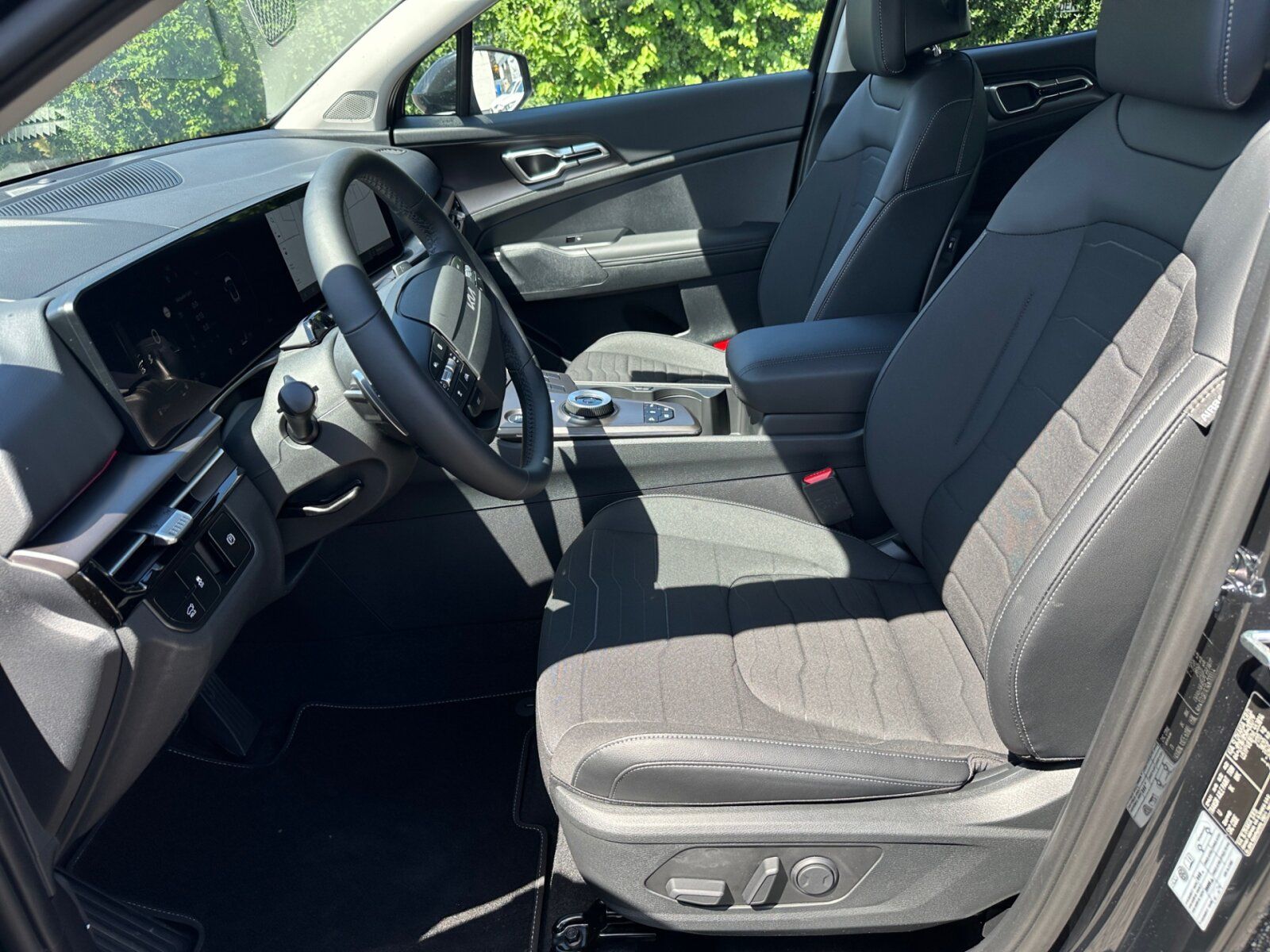 Fahrzeugabbildung Kia Sportage 1.6 T-GDI Spirit LED KEYLESS GO NAVI