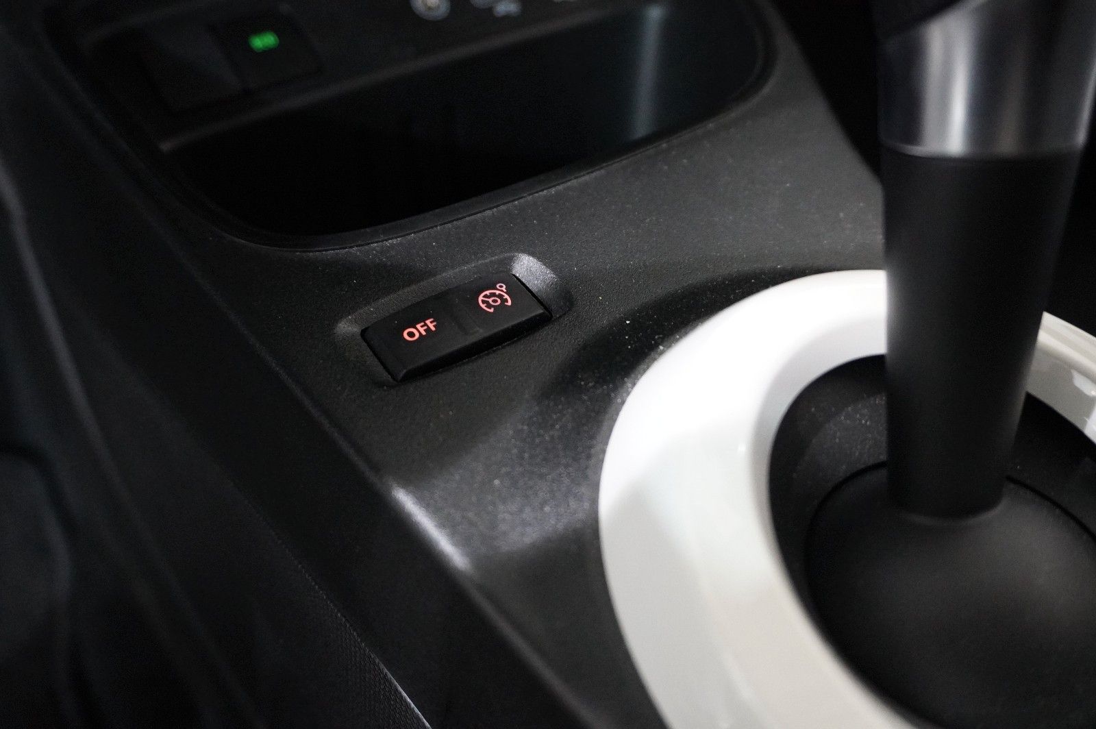 Fahrzeugabbildung Renault Twingo Equilibre Electric 22KWH NAVI/LED/DAB+