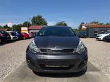 Kia Rio Dream Team Sportsitze Sport Lenkrad - Kia Rio in Hannover