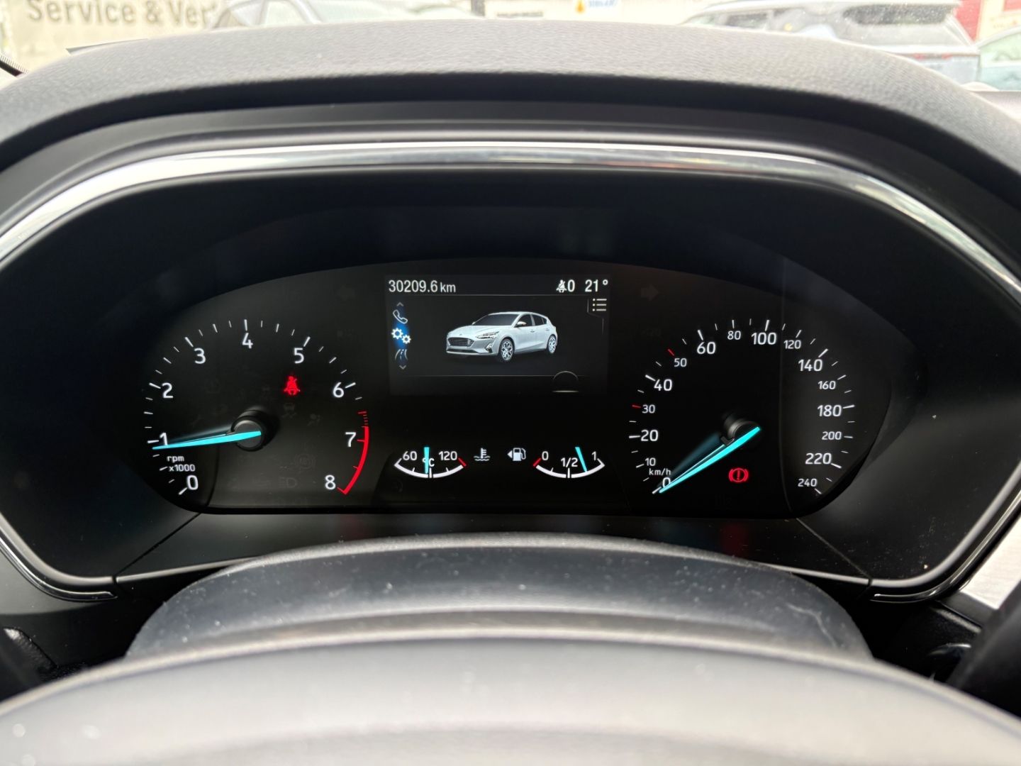 Fahrzeugabbildung Ford Focus Titanium Kamera Schiebedach LED SHZ PDC