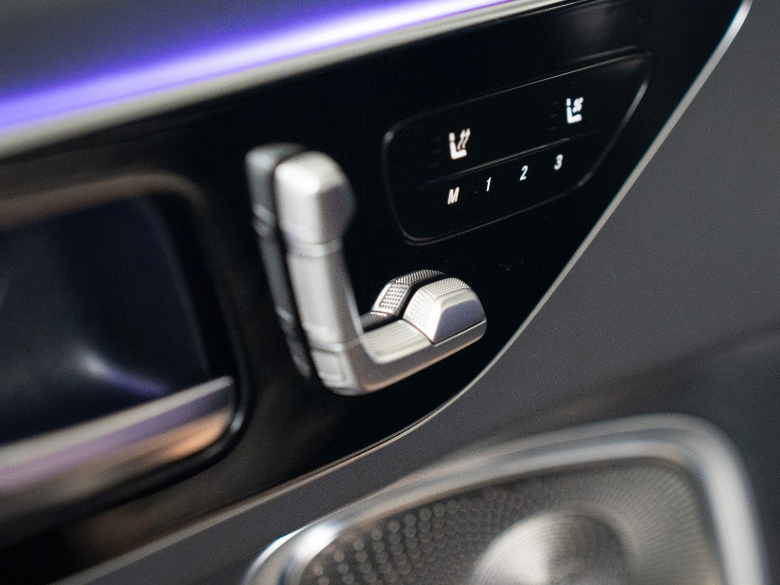 Fahrzeugabbildung Mercedes-Benz CLE 53 AMG *Massage*Standheiz.*BURM*AHK*