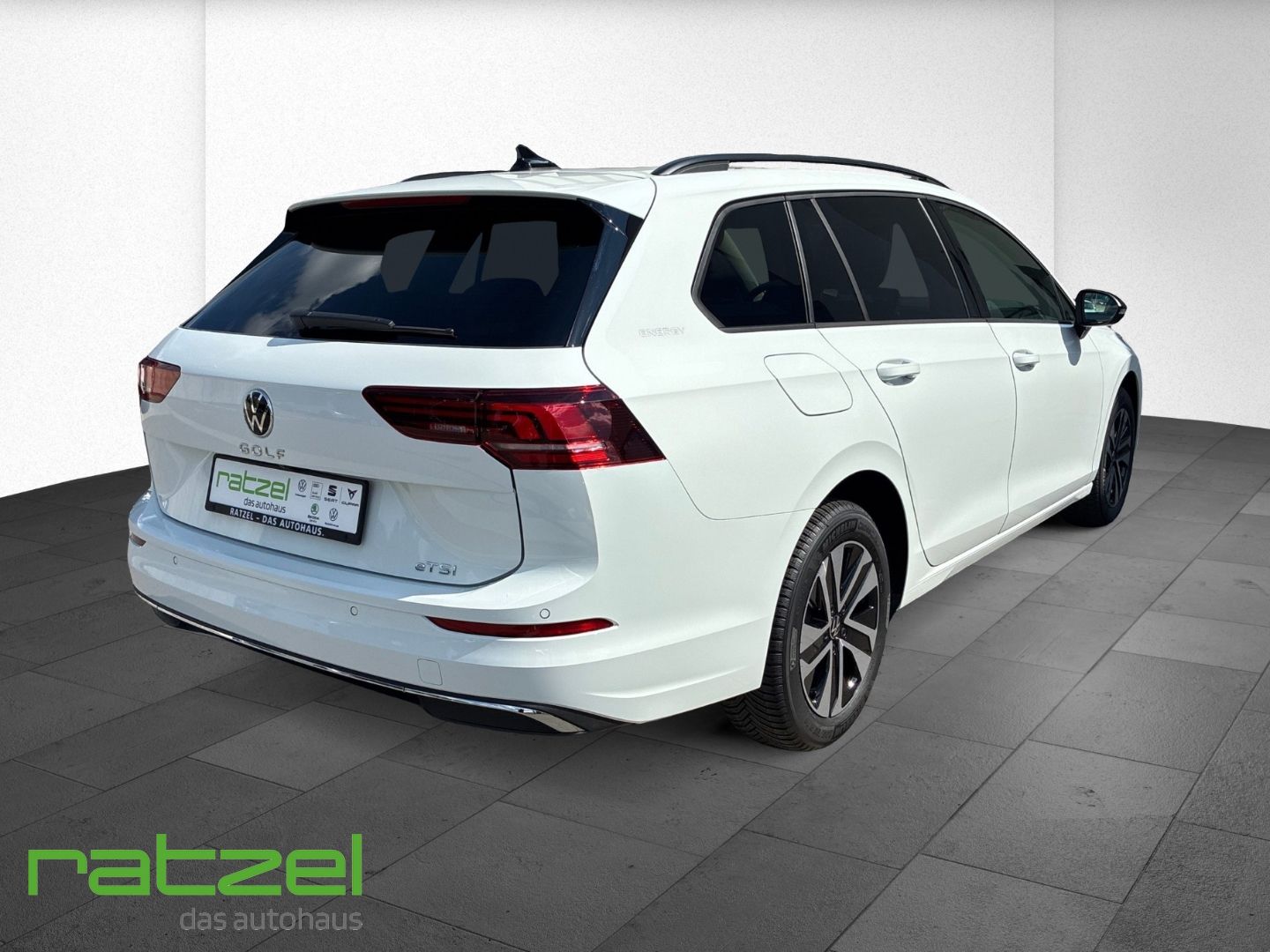 Fahrzeugabbildung Volkswagen Golf Variant ENERGY 1.5eTSI DSG ACC+AHK+NAVI+LED