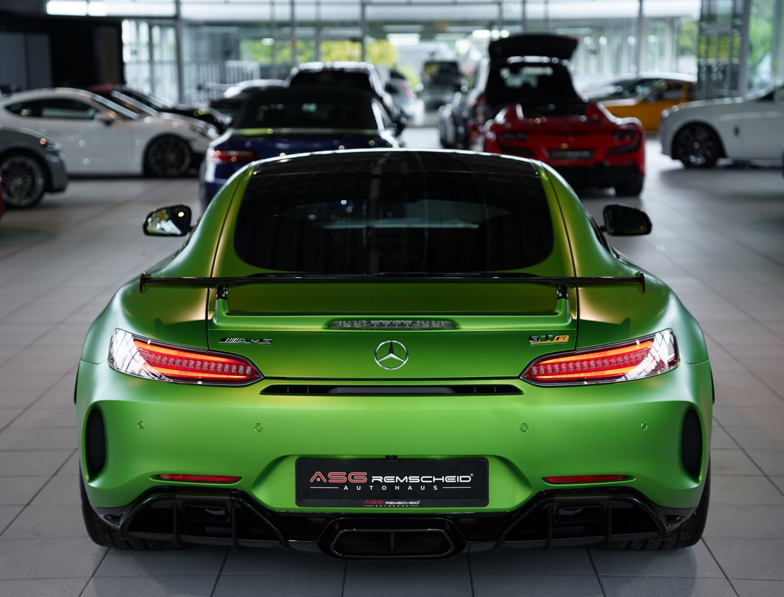 Mercedes Benz Amg Gt R
