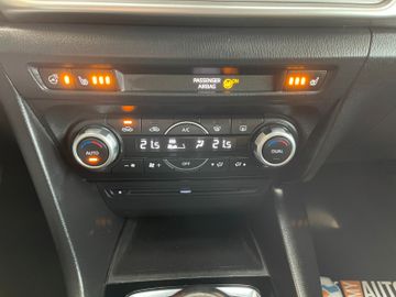 Mazda 3 Lim. Signature + *HUD*NAVI*KAMERA*LKHZ*SZHZ*