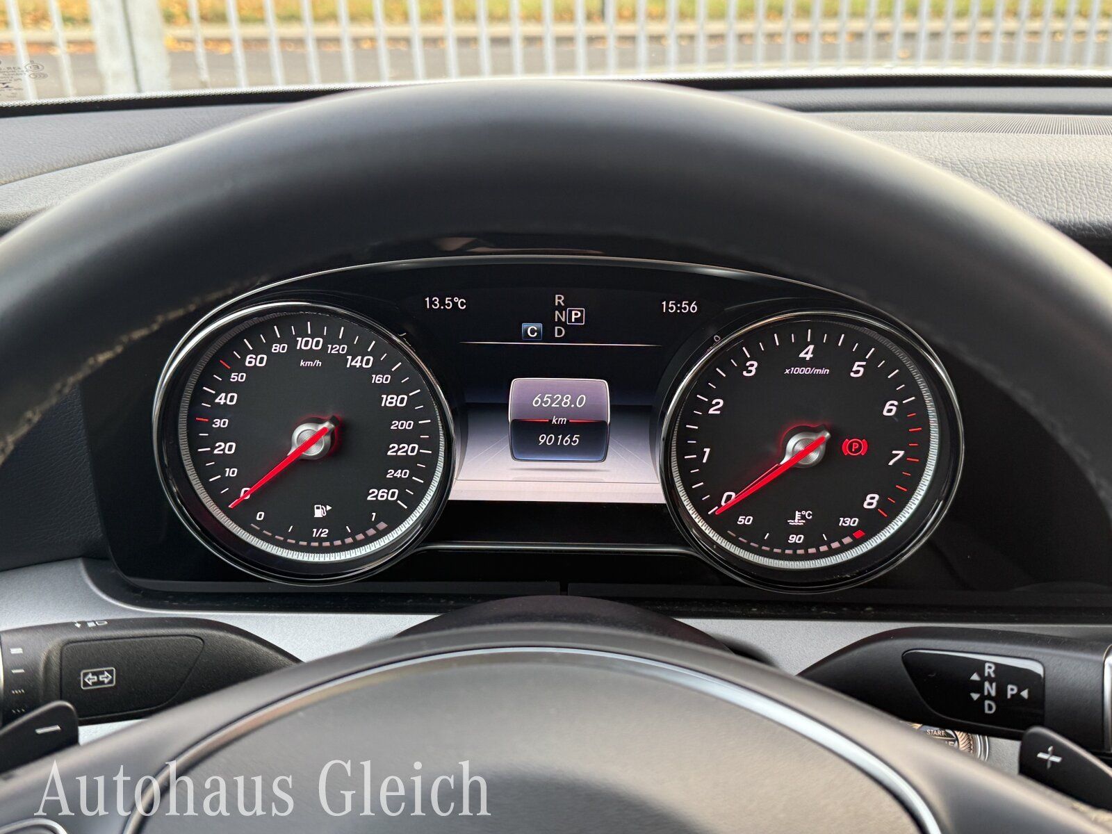 Fahrzeugabbildung Mercedes-Benz E 250 Avantgarde Navi/Autom./Klima/LED/Sitzhzg.