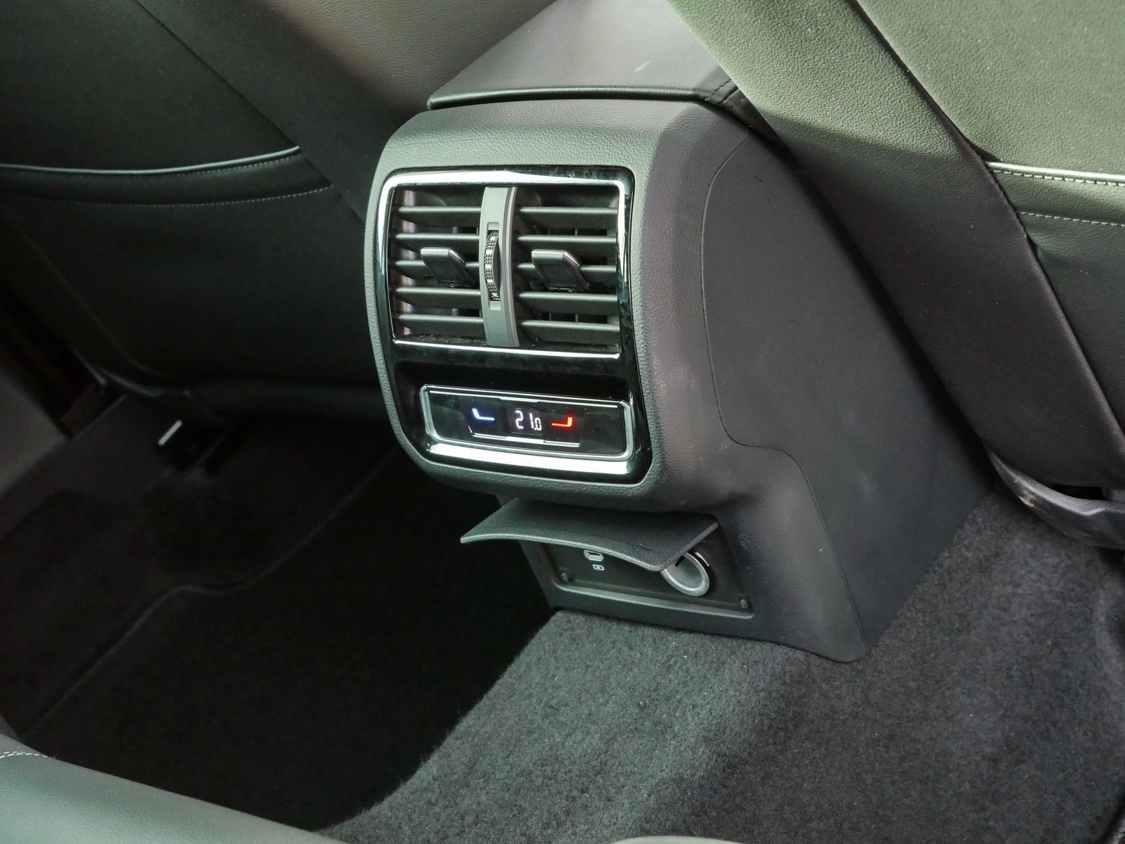 Volkswagen Passat Variant - Bild 17