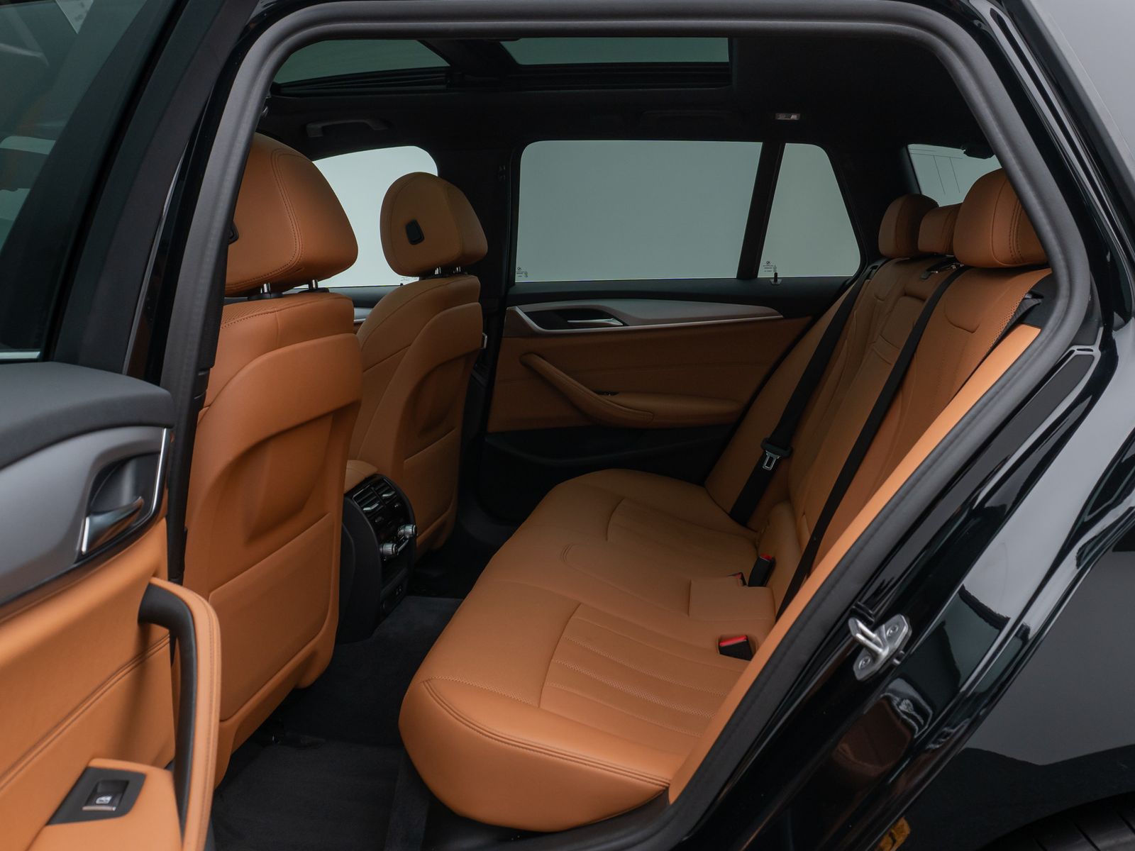 Fahrzeugabbildung BMW 530e  xD Panorama 360°Lenkrhz DAB HiFi AHK Sport