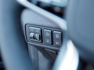 Bild 21 BAIC BJ40 4x4 Pano LED e. Trittbretter