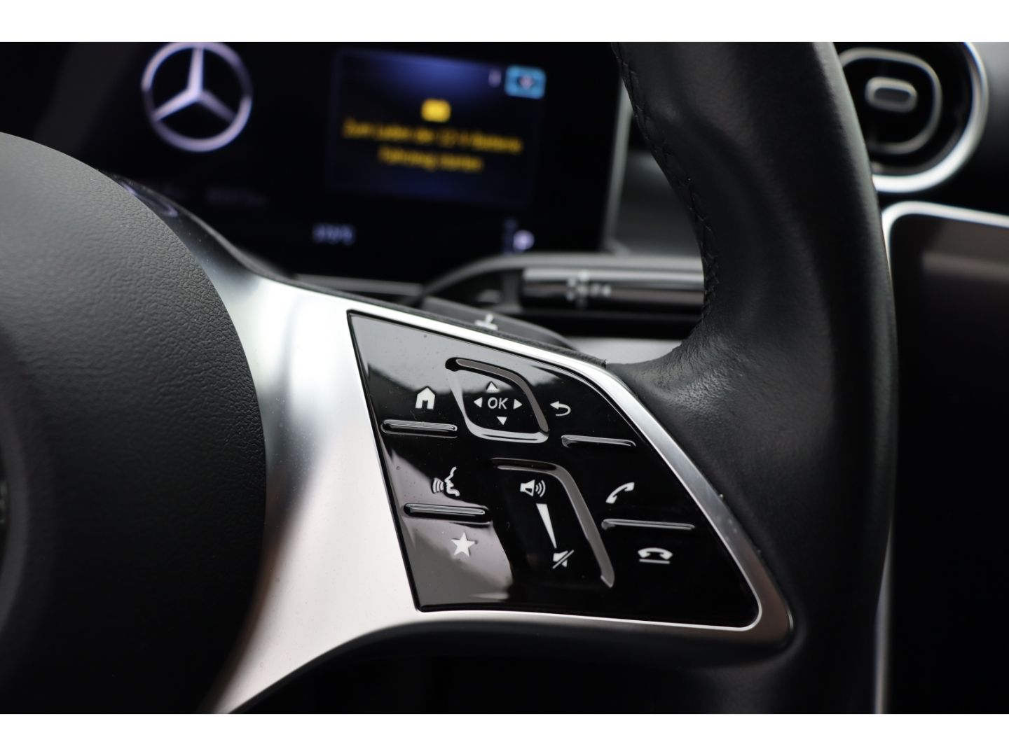 Fahrzeugabbildung Mercedes-Benz C 200 T-Modell LED ACC Digital Cockpit Soundsyst