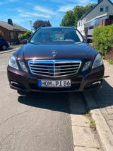 Mercedes-Benz E 500 T ELEGANCE ELEGANCE - mit LPG-Antrieb: Braun