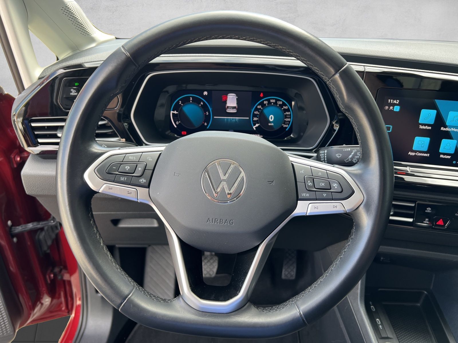 Caddy Move 2.0 TDI AHK*Navi*Pano*ACC*Kamera