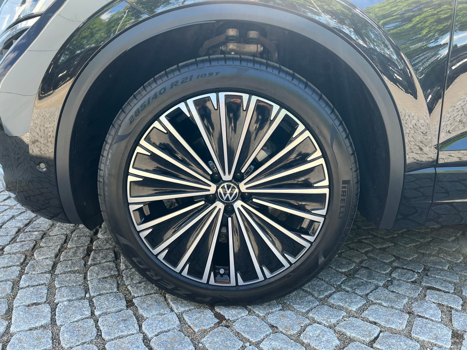 Fahrzeugabbildung Volkswagen Touareg Elegance 3.0 TDI 4MOTION *AHK, Pano, Dyn