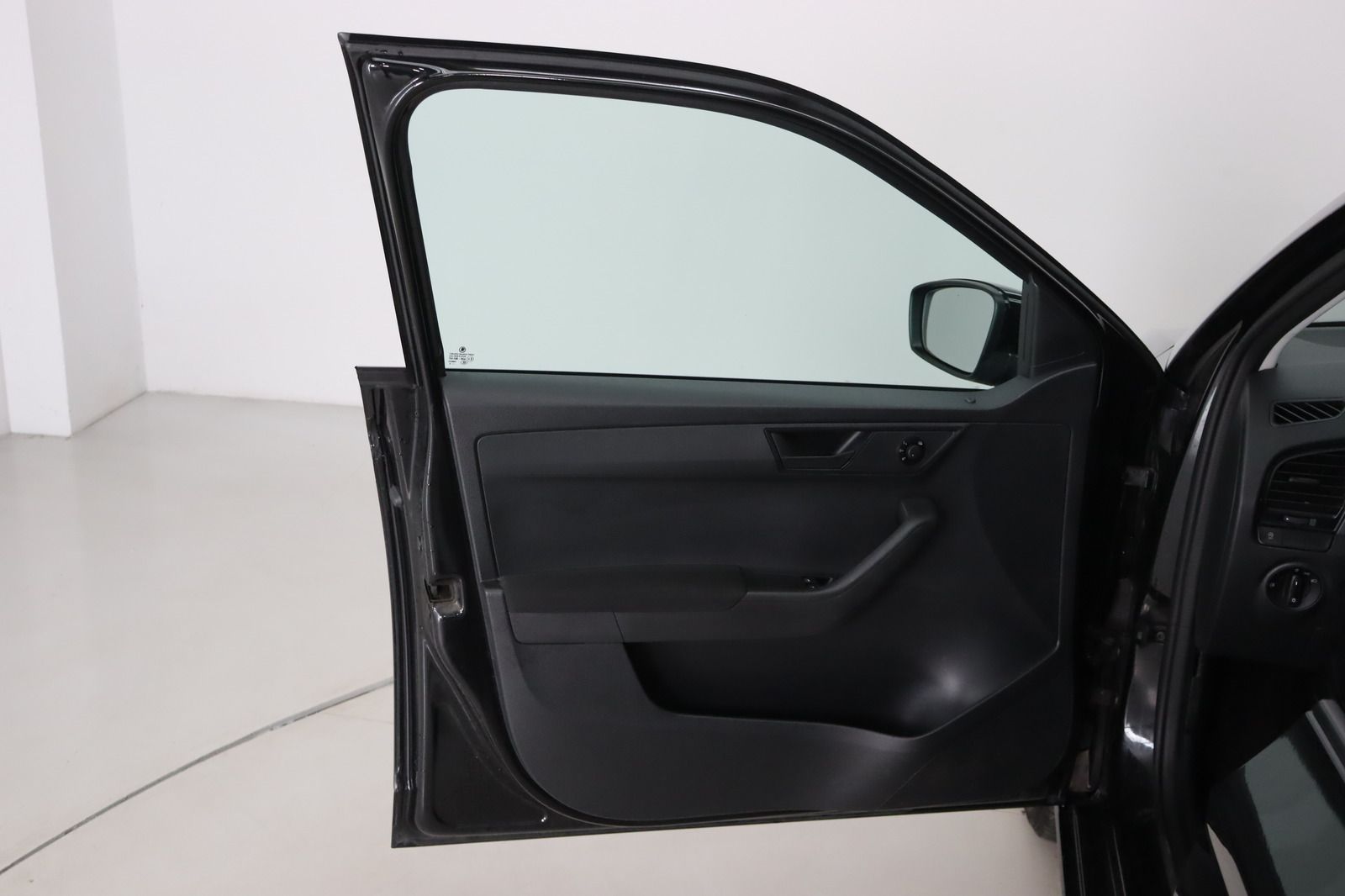 Fahrzeugabbildung SKODA Fabia 1.2 TSI Active Combi 1.Hand