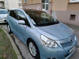 Toyota TOYOTA VERSO 2.2 177PS  7 SITZER - Toyota Verso in Essen