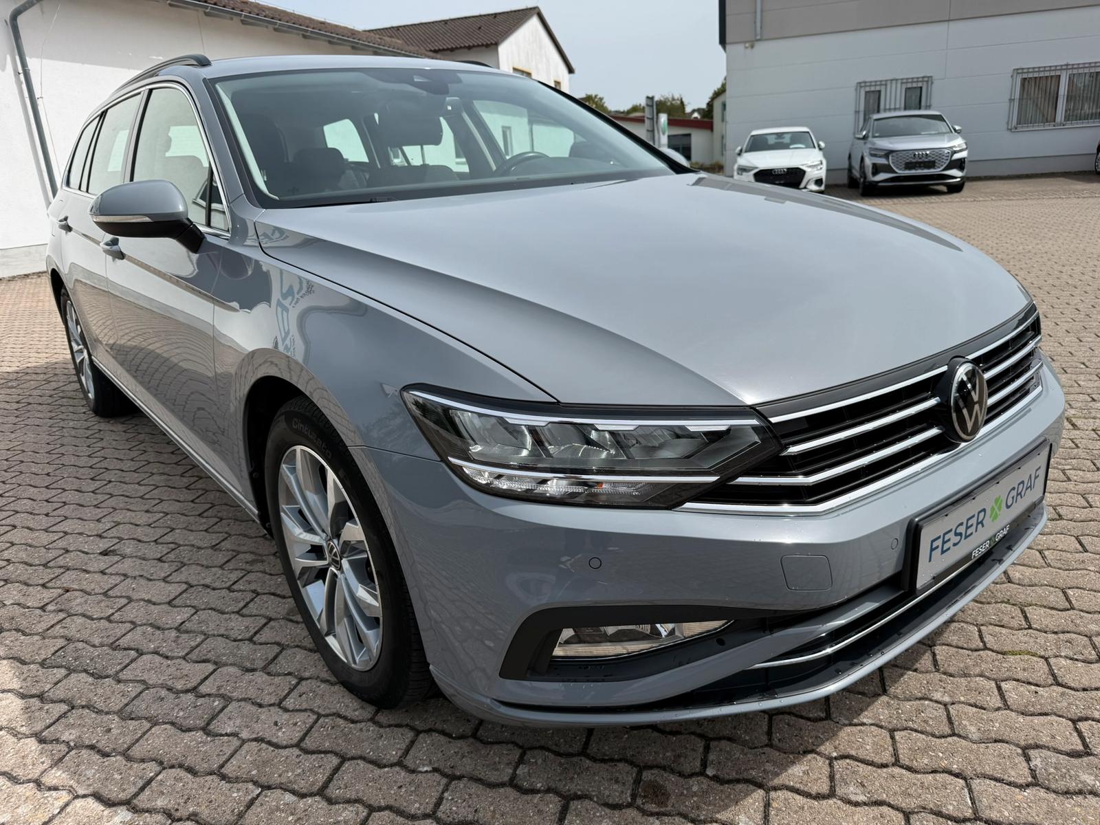 Volkswagen Passat Var. Business 2.0 TSI DSG AHK ACC APP NAV, миниатюра 4