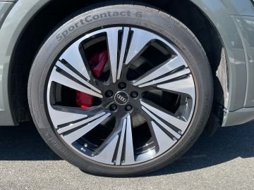 Audi Q8 e-tron - 7