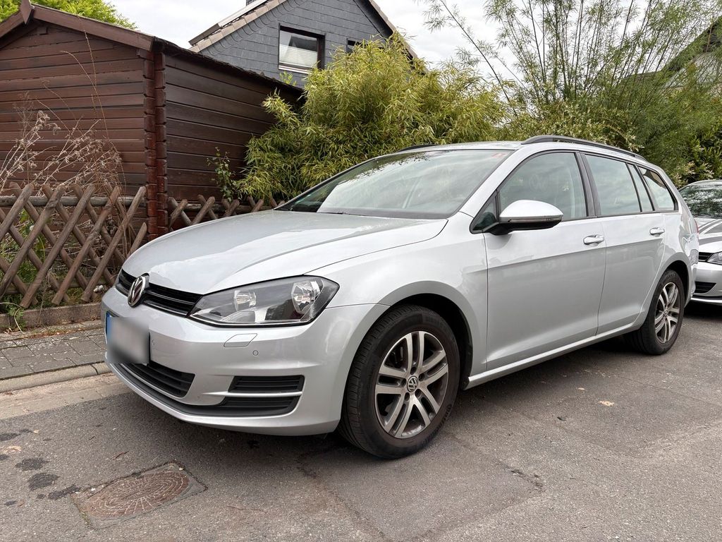 Image of Volkswagen Golf