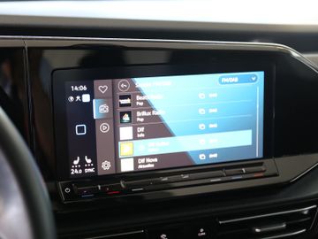 Volkswagen Caddy 2.0TDI DSG STYLE NAV PRO STANDH PANO 7SITZ