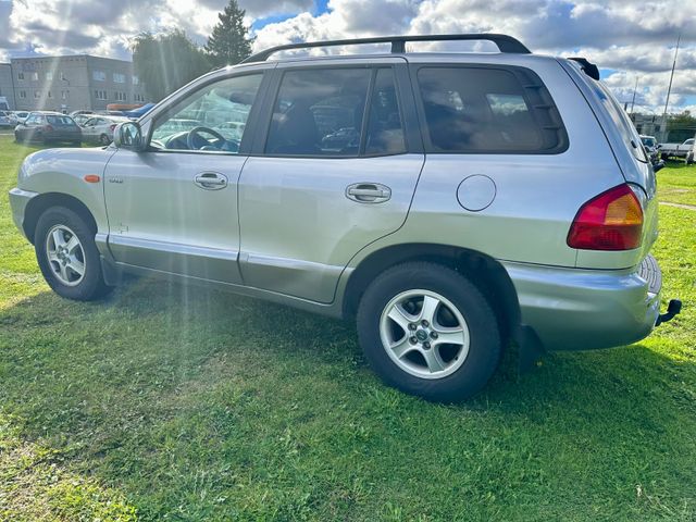 Hyundai SANTA FE 2,0 CRDI GLS 4WD Solid — Bild 3