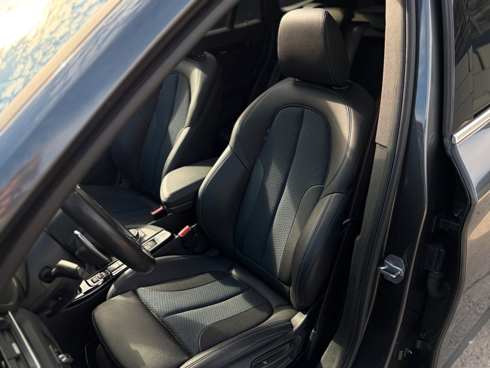 Fahrzeugabbildung BMW X1 xDr. 25d M Sport 2Z-Klima Pano H&K CAM CarPl.