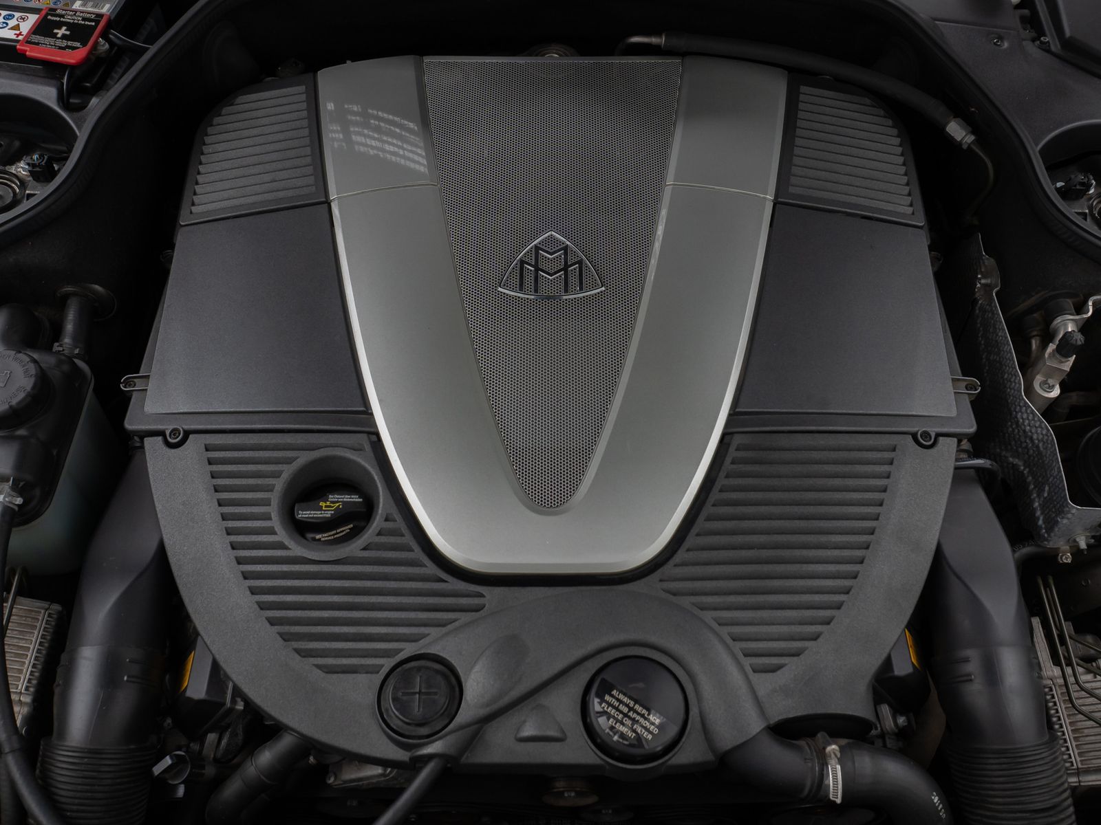 Fahrzeugabbildung Maybach 57 DUOTONE V12 Fondpaket Massage Solar VOLL