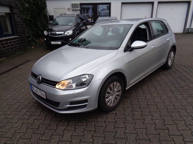 Volkswagen Golf VII*II.HD*73TKM*SHZ*AHK*TÜV 03/2025*