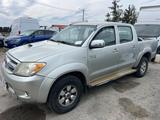 Toyota Hilux 3.0 D-4D automatic 5 platz  - Toyota Hilux Unfallwagen