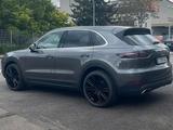 Porsche Cayenne 3.0 V6 340PS|Teilleder|Scheckheft|MwSt. - Porsche Cayenne Gebrauchtwagen in Stuttgart