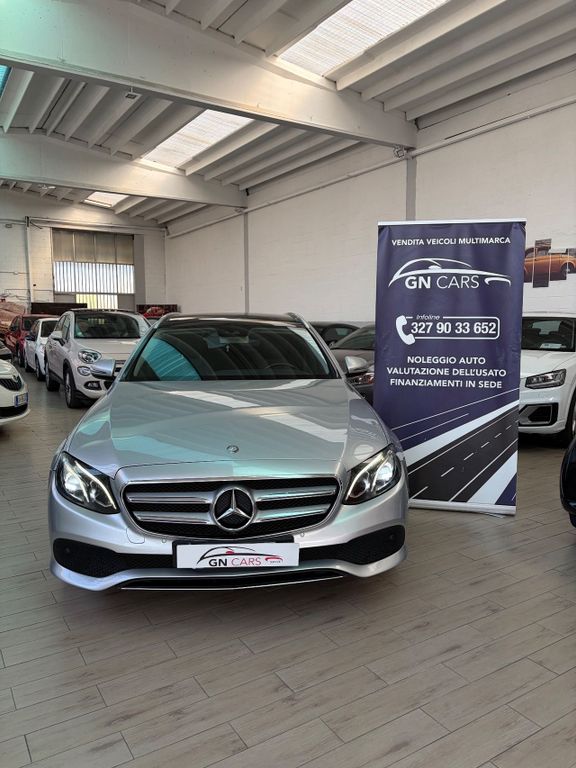Image of Mercedes-Benz E 220