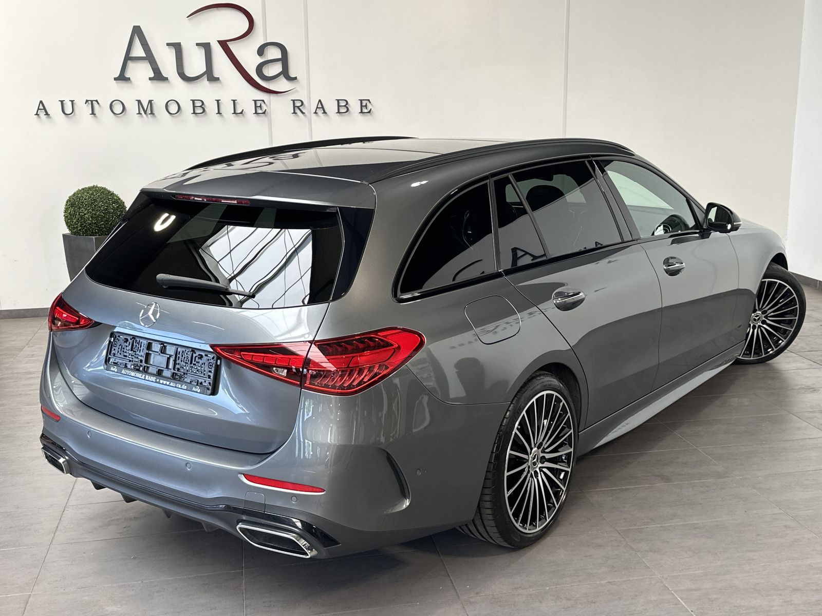 Fahrzeugabbildung Mercedes-Benz C 220d T AMG -Line NAV+LED+ACC+AHK+KAMERA+19ZOLL