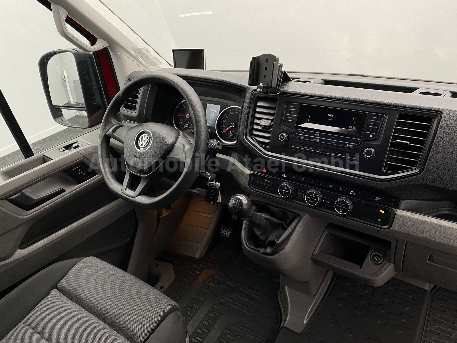 Fahrzeugabbildung Volkswagen Crafter 35 Kombi *ROLLSTUHL-LIFT* 6-SITZE (2565)