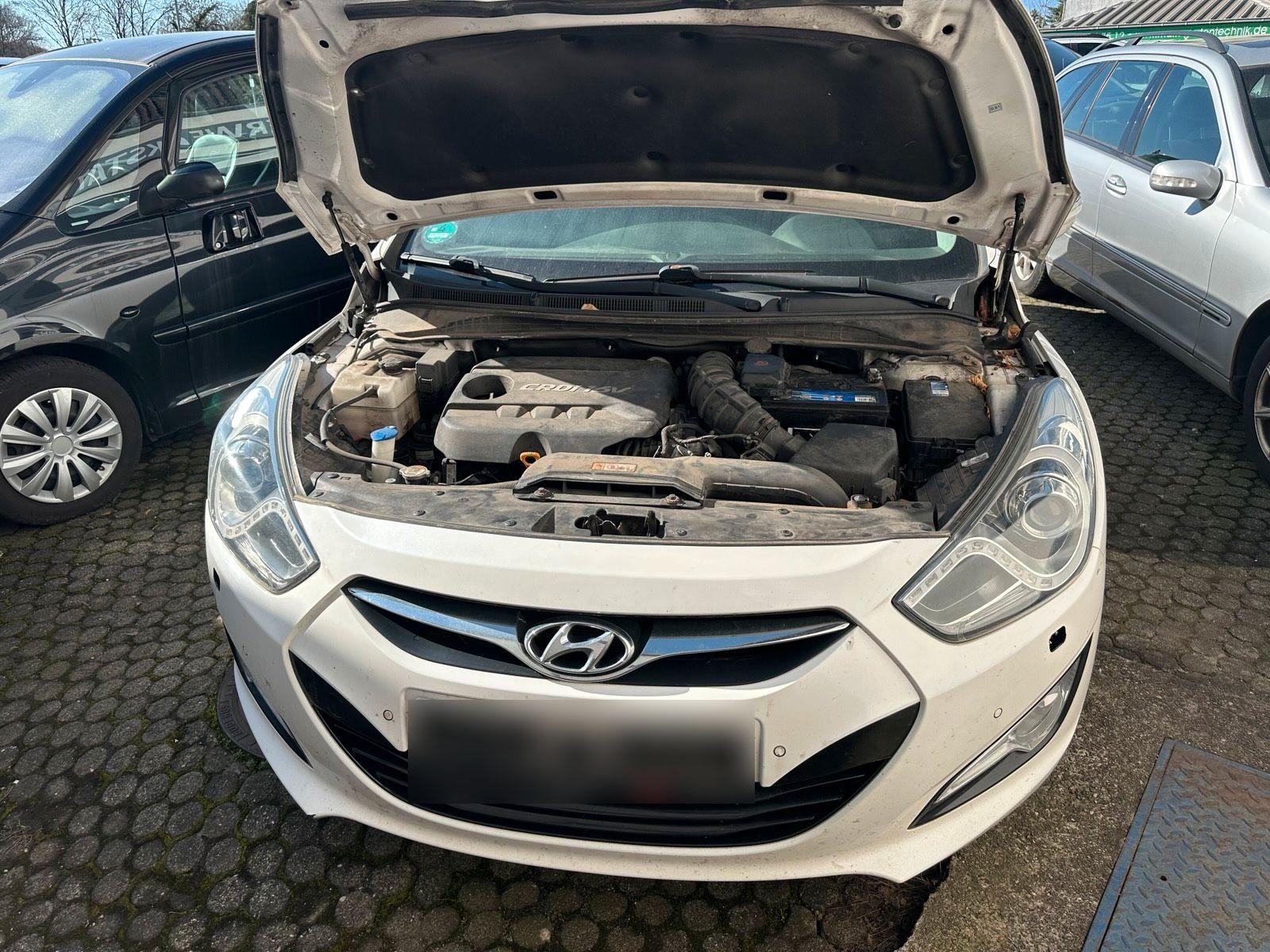 Hyundai i40 2015 — двигун 136 HP (100kW)