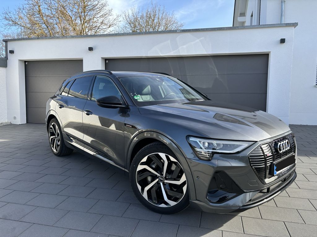 Image of Audi e-tron