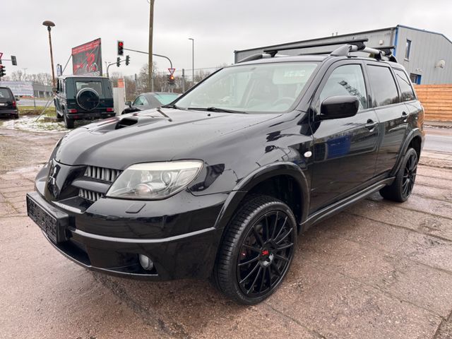 Mitsubishi Outlander 2.0 Turbo/4X4/8-Fach/SchiebeDach/