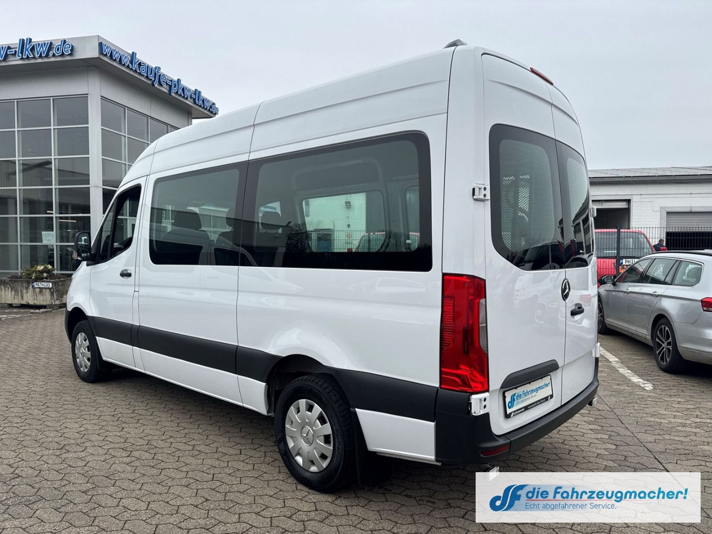 Fahrzeugabbildung Mercedes-Benz Sprinter III Tourer RWD AWD 311 CDI L2 DAB Tel.
