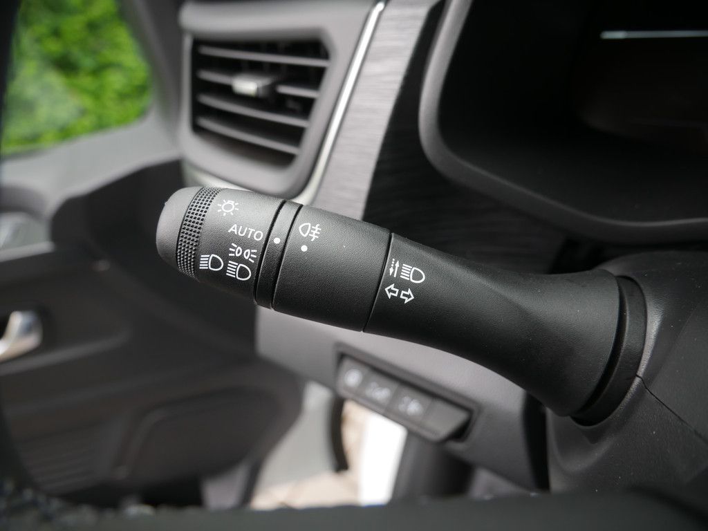 Fahrzeugabbildung Renault Trafic Komfort L2H1 Blue dCi 130 KAMERA AHK LED