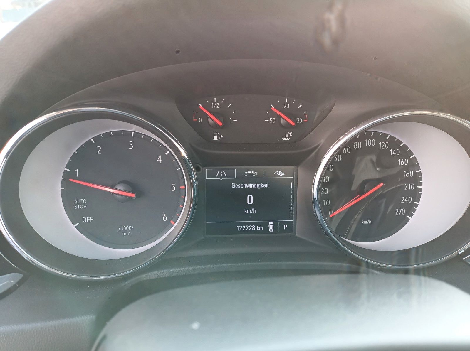 Fahrzeugabbildung Opel INSIGNIA B+SPORTSTOURER+BUSINESS+KAMERA+AHK+SH++